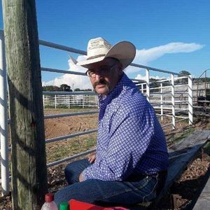 Meet your Posher, Larry